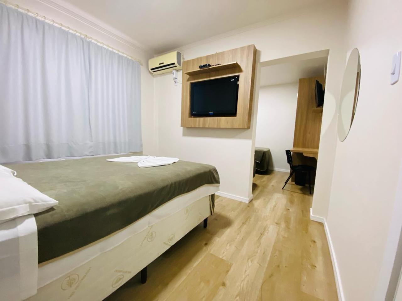 Hotel Paris Curitibanos Extérieur photo